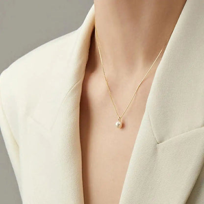 Timeless Pearl Pendant Necklace